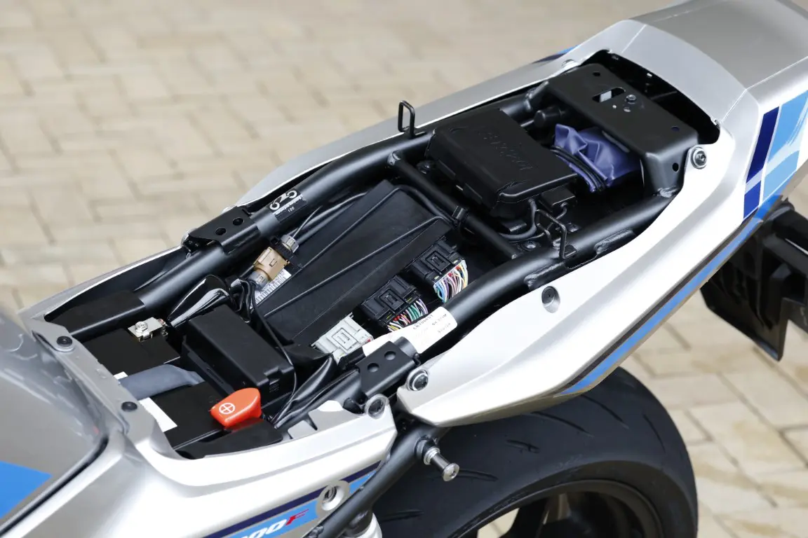車両解説】「CB1000F」ってどんなバイク？ 足つき性やディテールなど