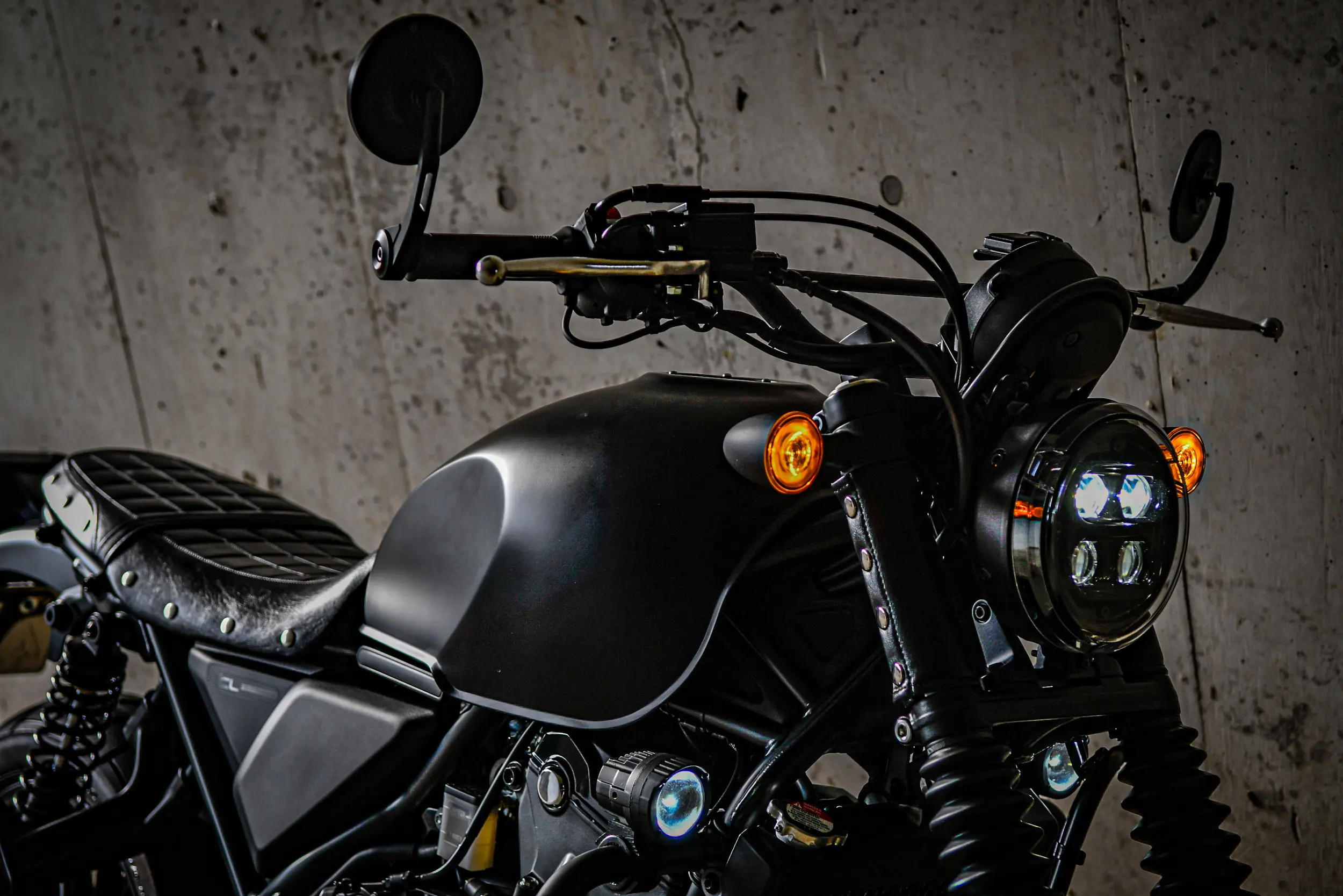 質問】このバイクの車名ってわかる？ Rebel 250（レブル250）じゃない 