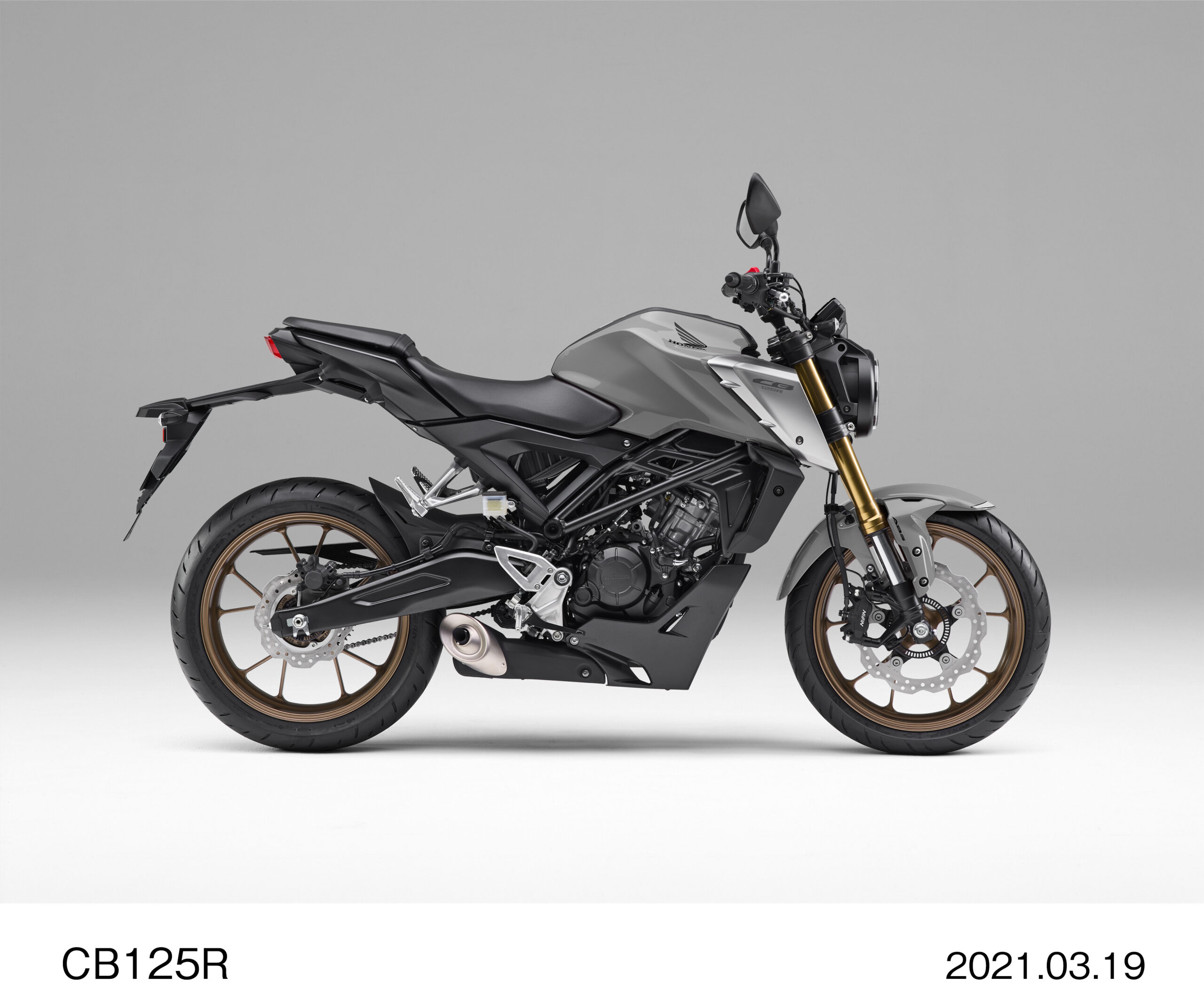 05-2_CB HISTORY_CB125R_2021