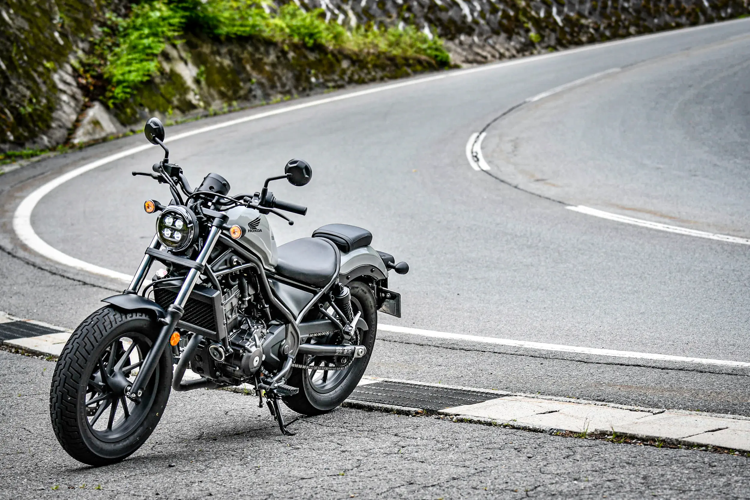 250ccバイクのクルーザー王が『Rebel 250（レブル250）』なら、125cc