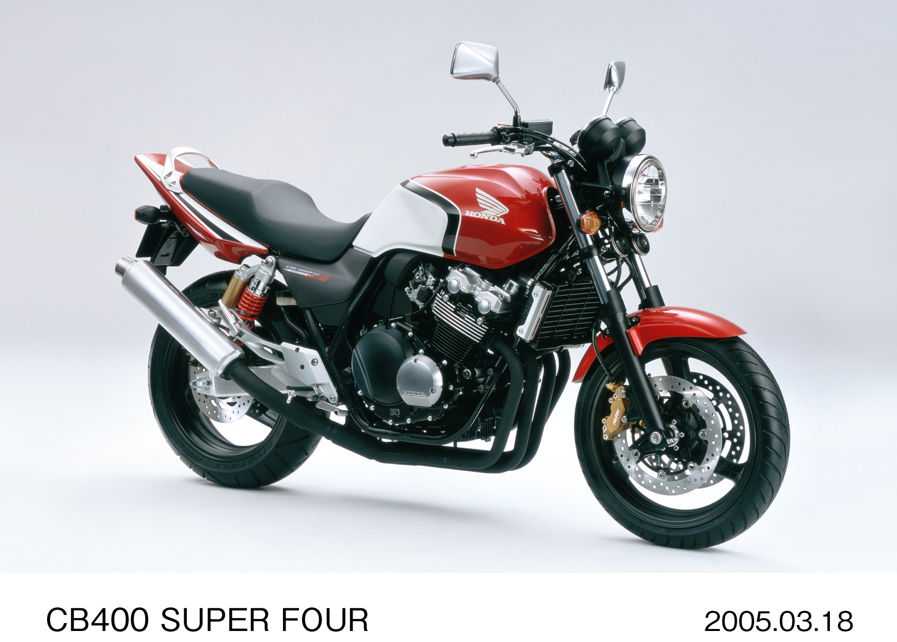 06-7_CB HISTORY_CB400SF_2005