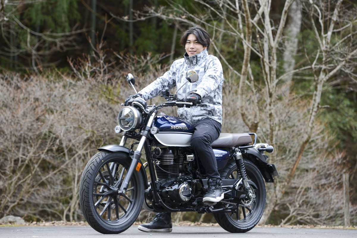荒野 23歳のレーシングライダー荒川晃大選手が語るGB350の魅力。「デザイン