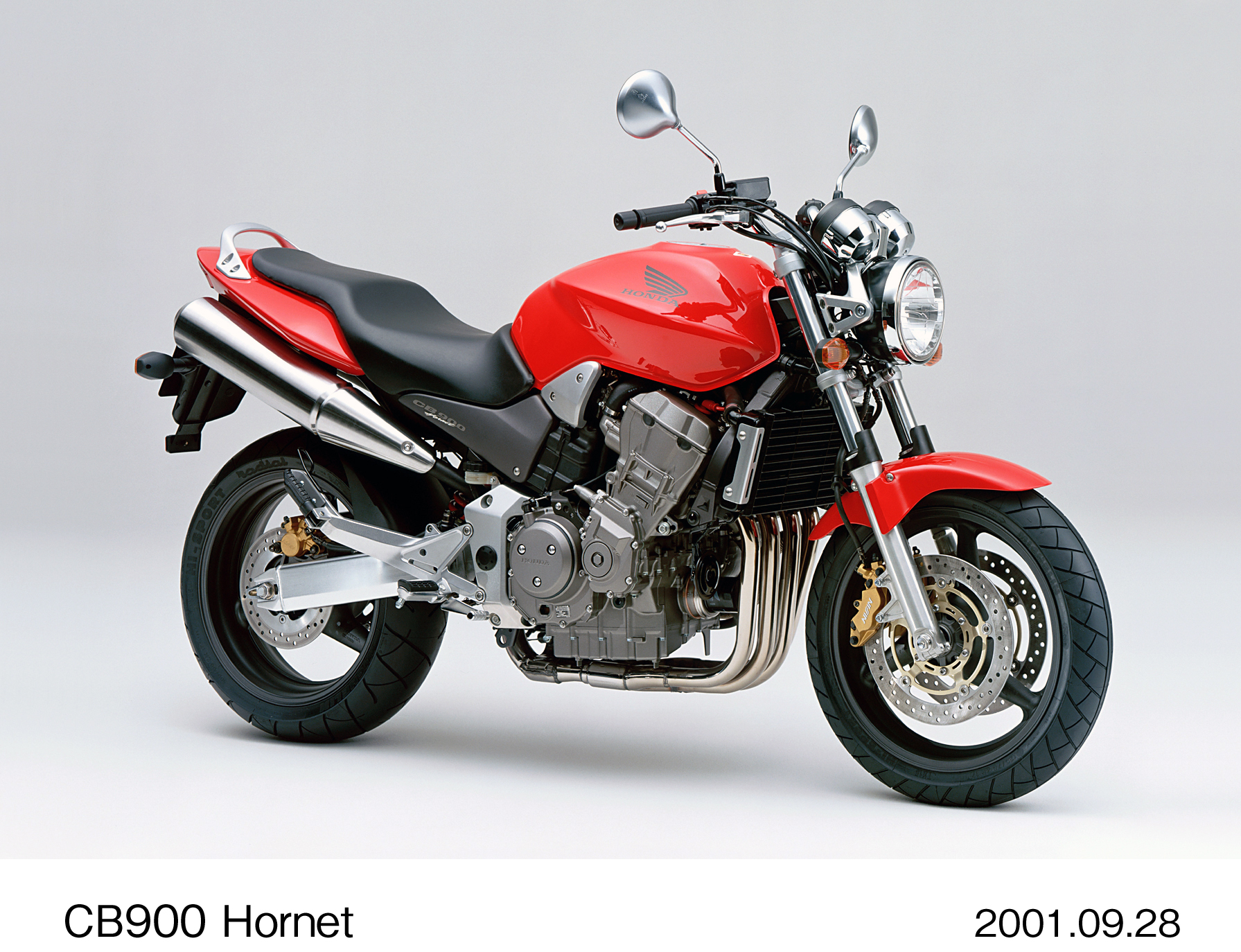 16_CB HISTORY_2001_CB900 HORNET