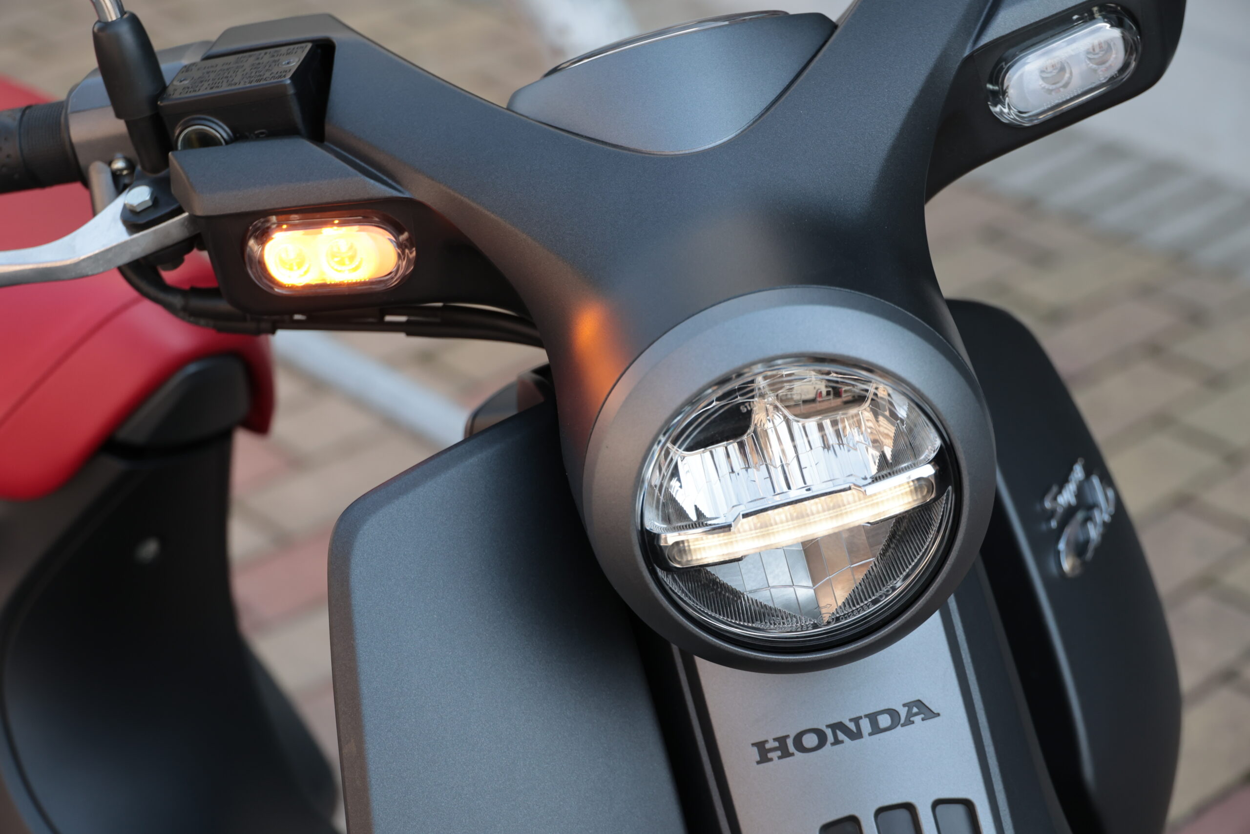 spring-touring_light