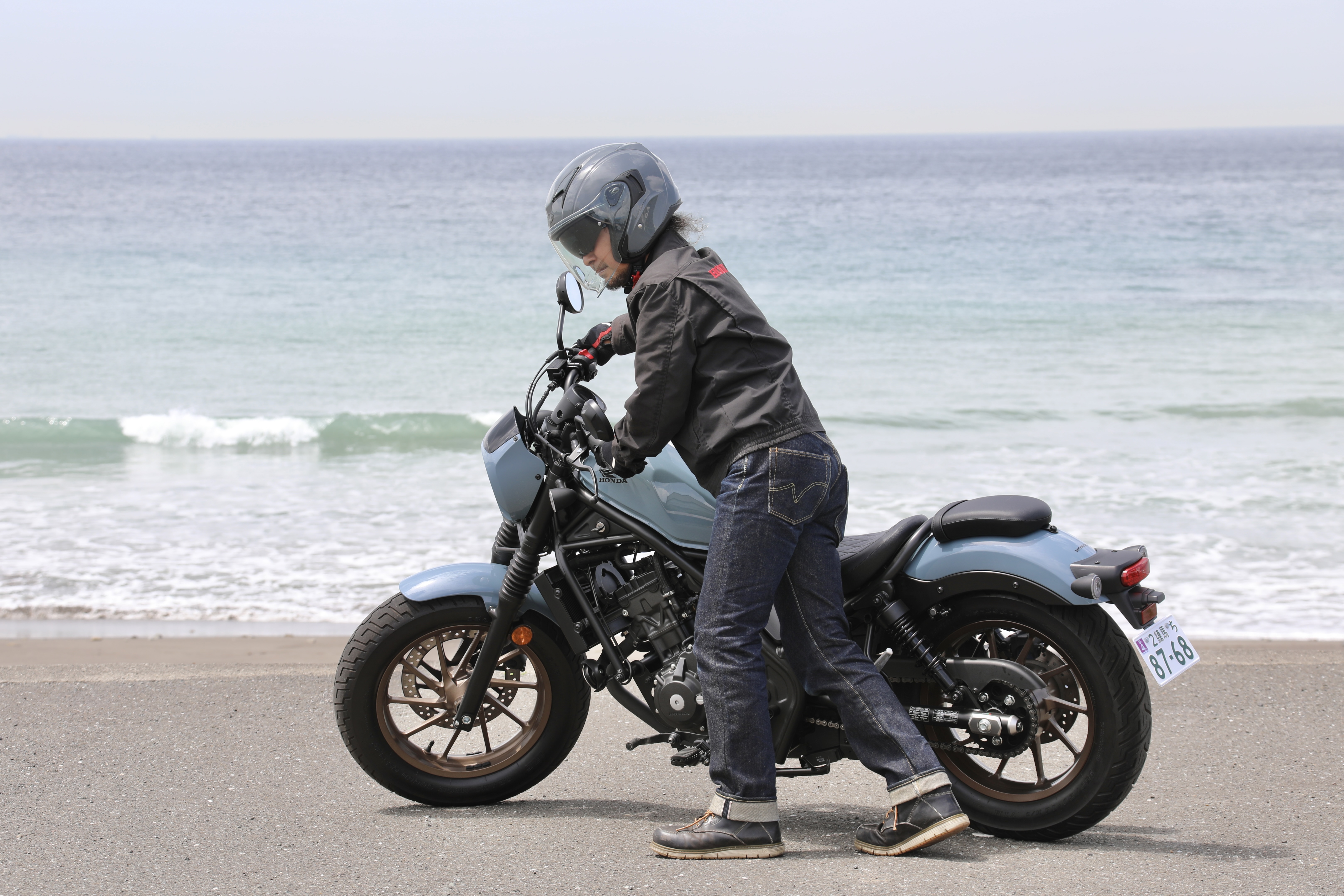 rebel250 E-Clutch_walk