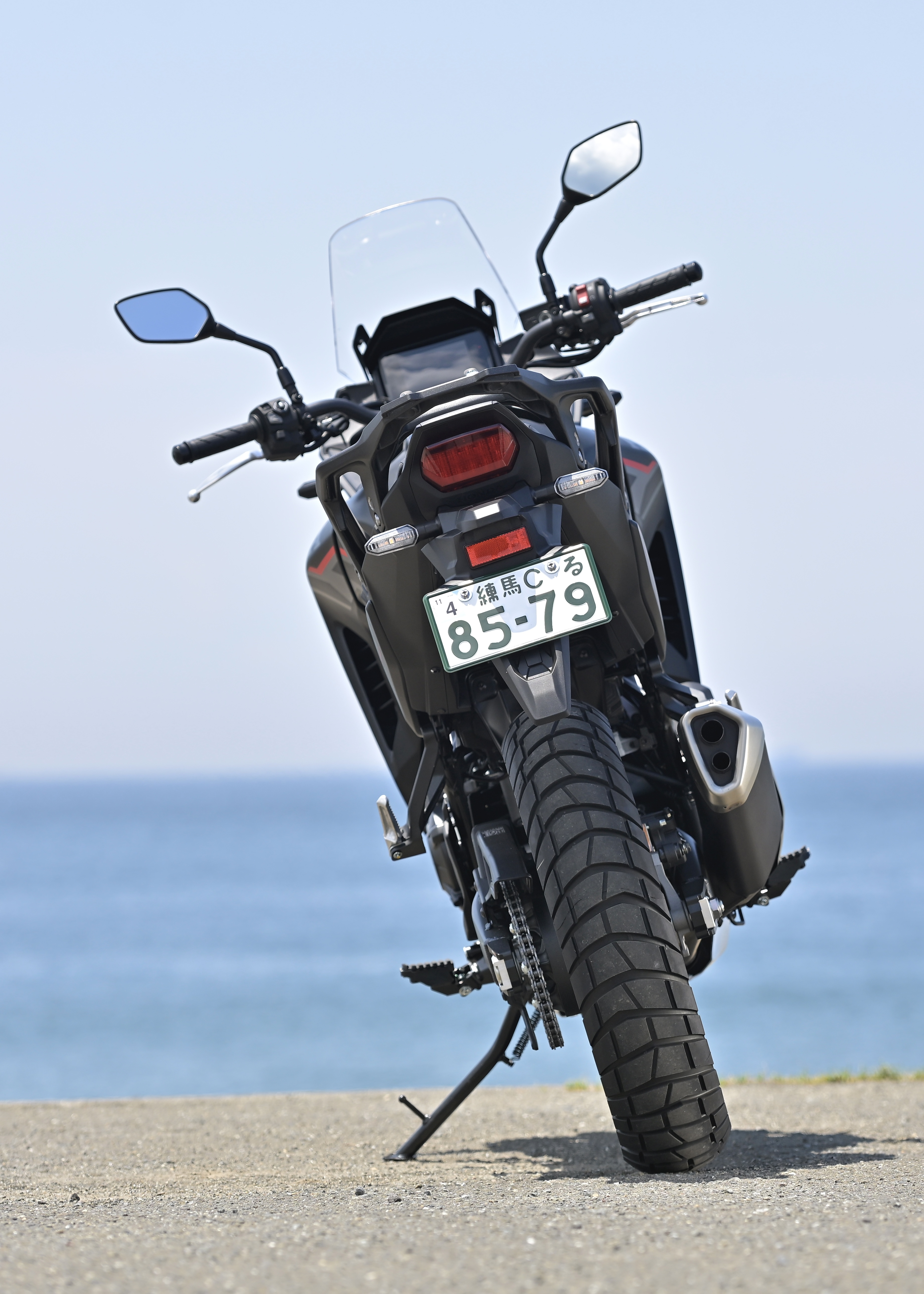 00_XL750TRANSALP_BACK