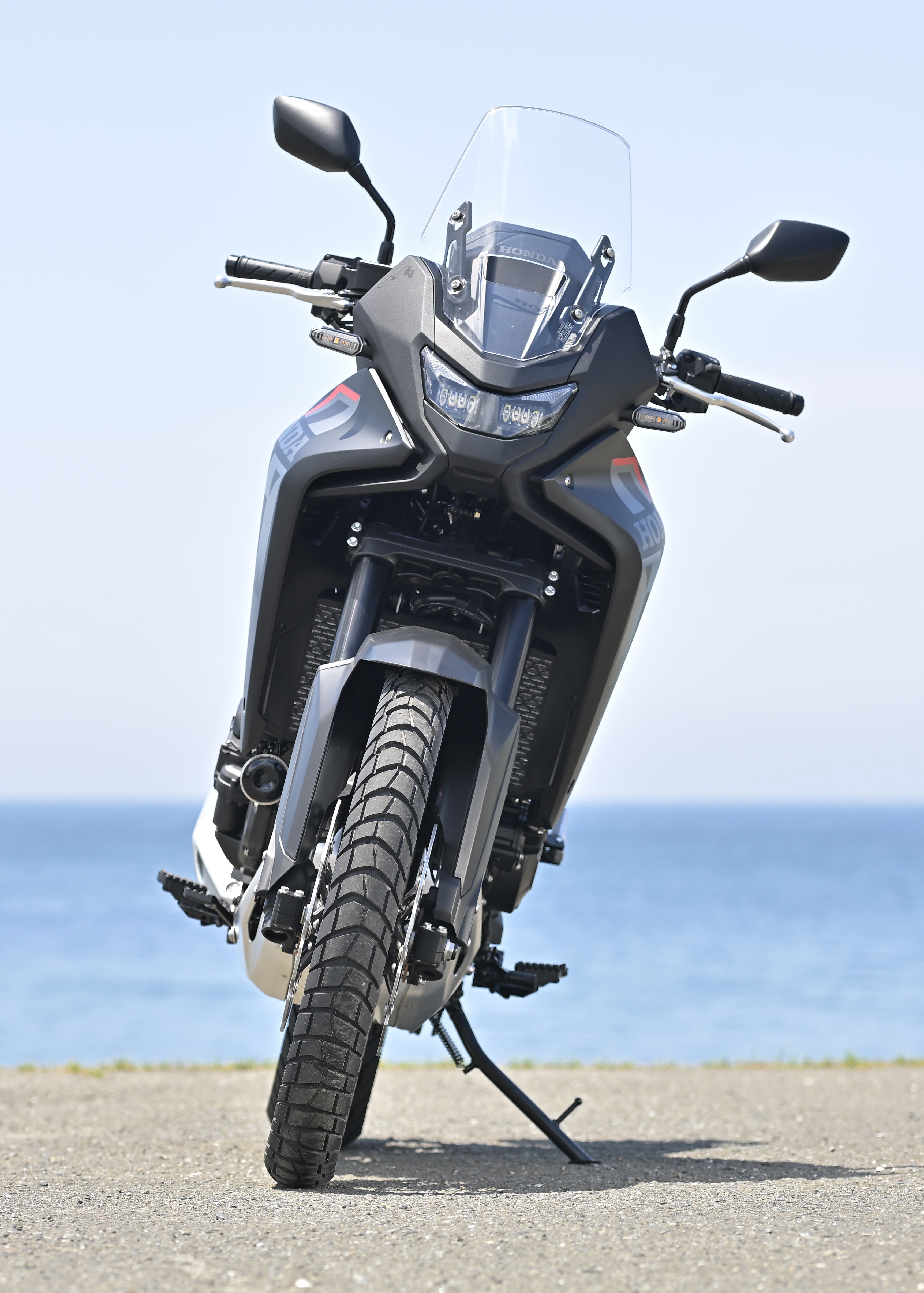 00_XL750TRANSALP_FRONT