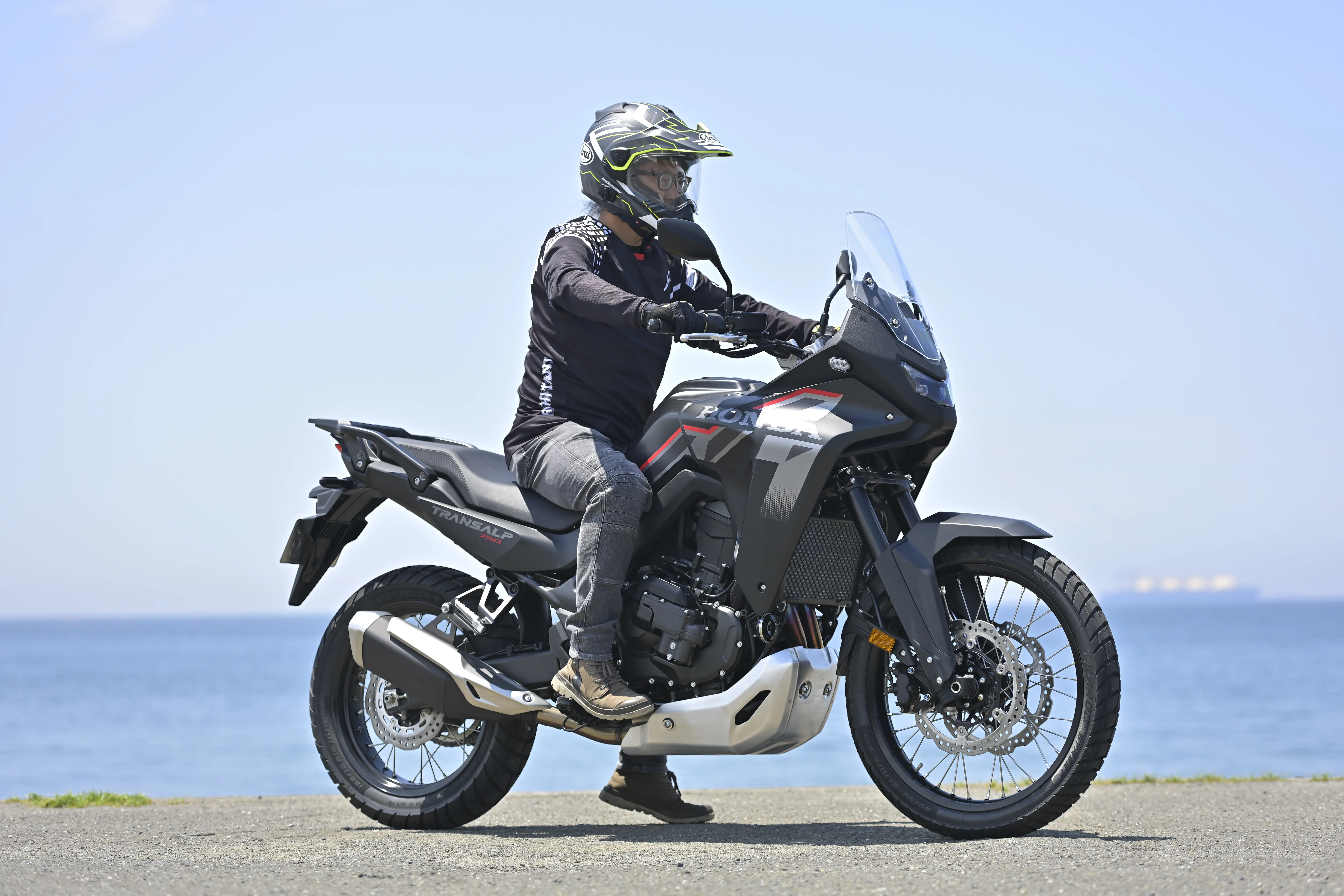 車両の魅力を深掘り】XL750 TRANSALP E-Clutchインプレ｜足つきに不安