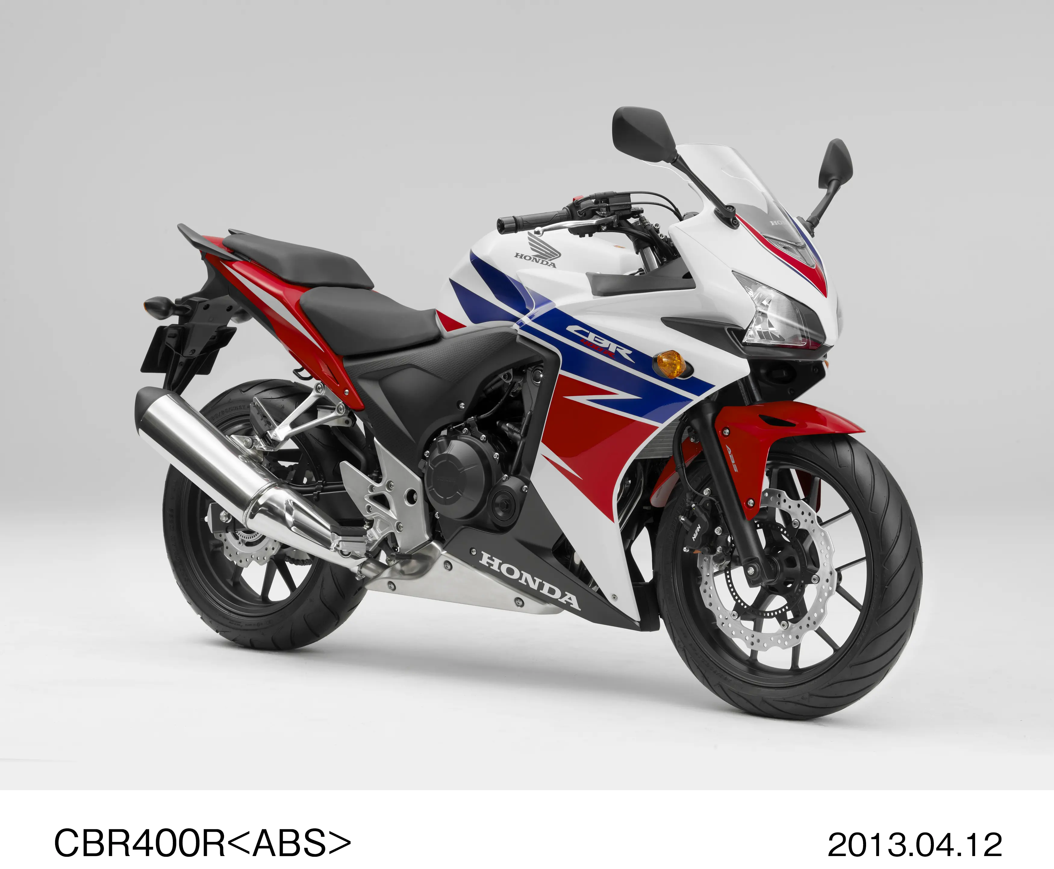 車両の魅力を深掘り】扱いやすさが光るオールラウンダー『CBR400R』｜4