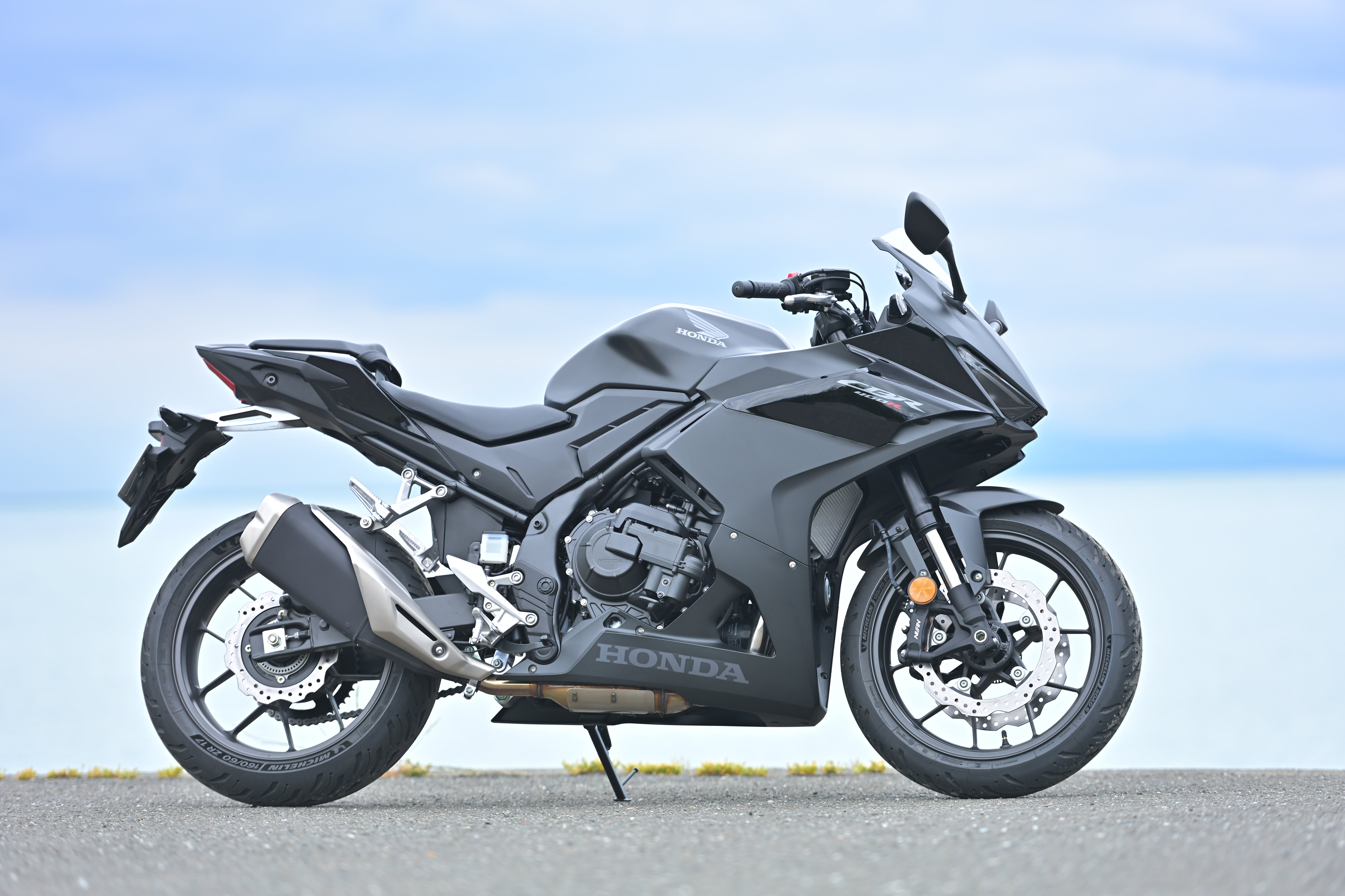 _CBR400R E-Clutch_right side