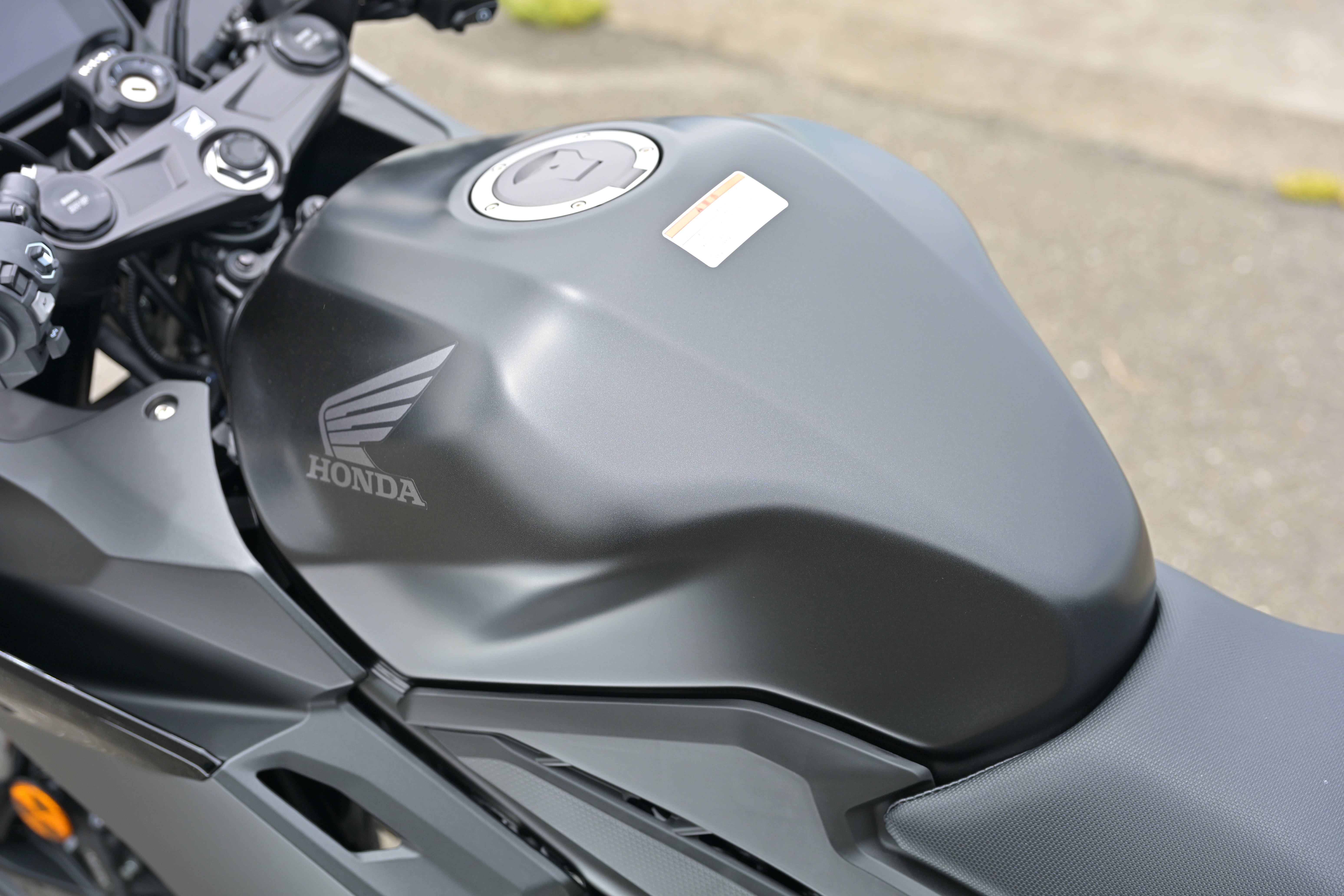 部分_CBR400R E-Clutch_tank