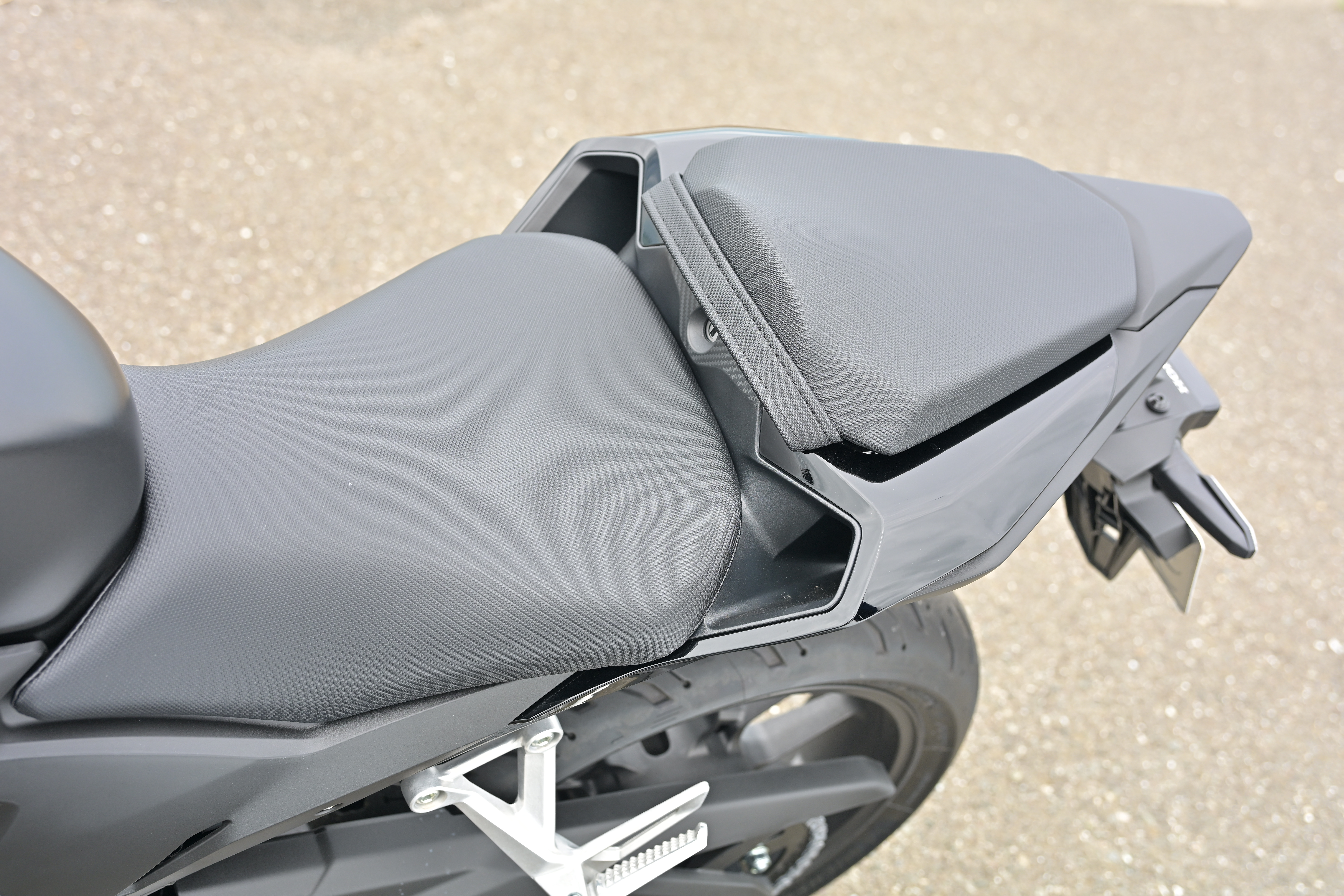 部分_CBR400R E-Clutch_seat