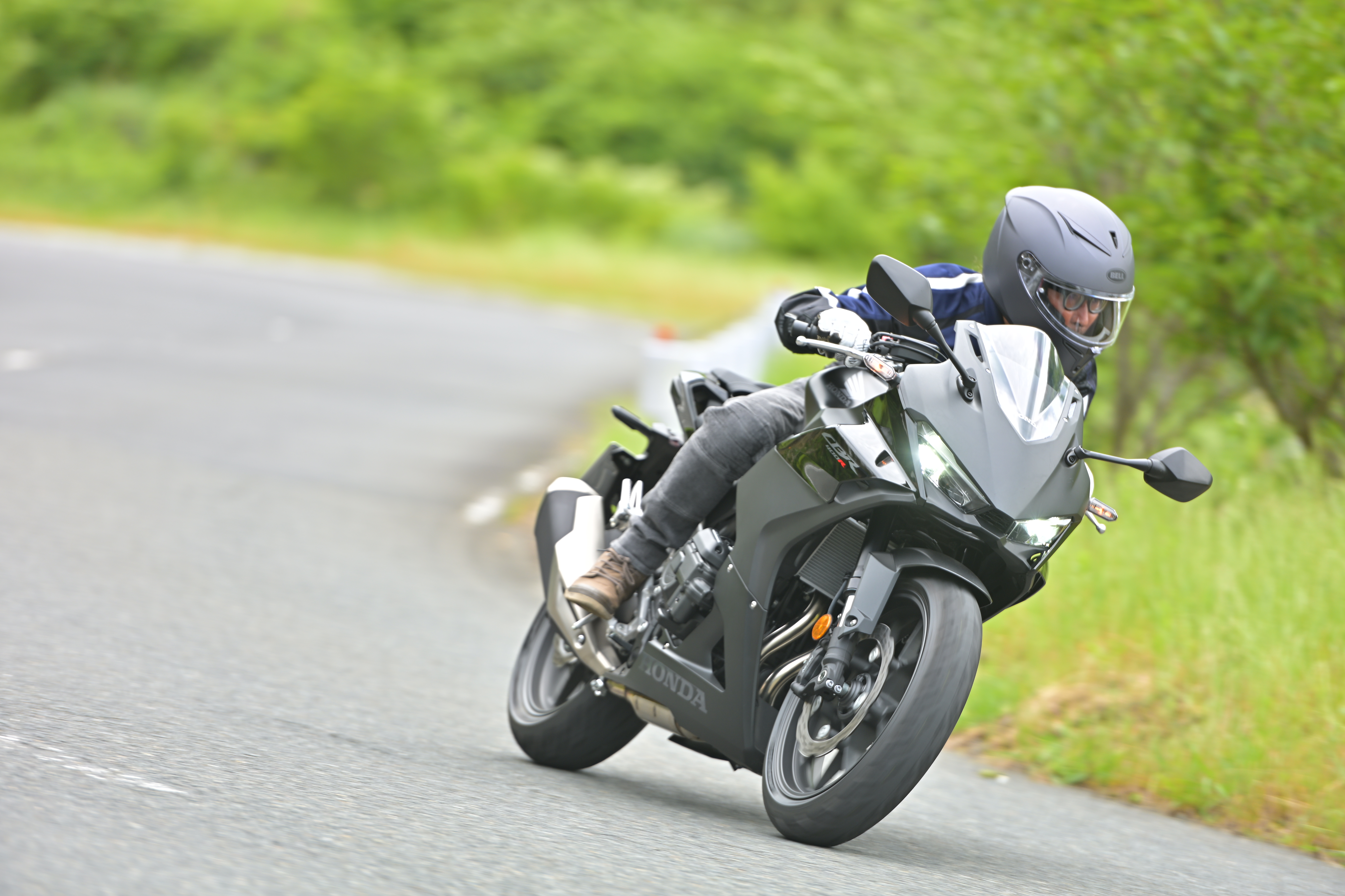 08_CBR400R E-Clutch_run_winding-2