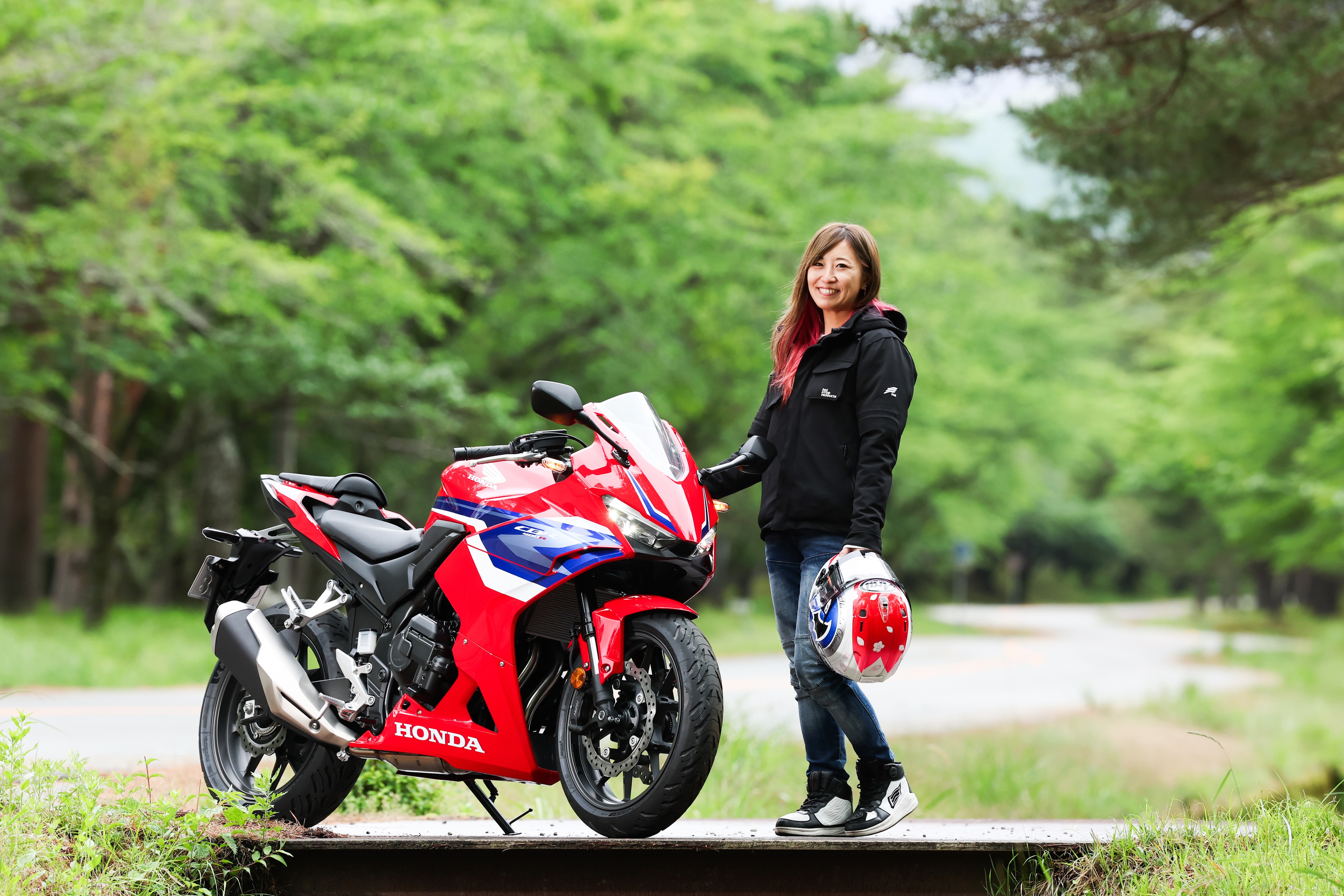 第36回 レーシング女子 岡崎静夏の いつもバイクで！【CBR400R E