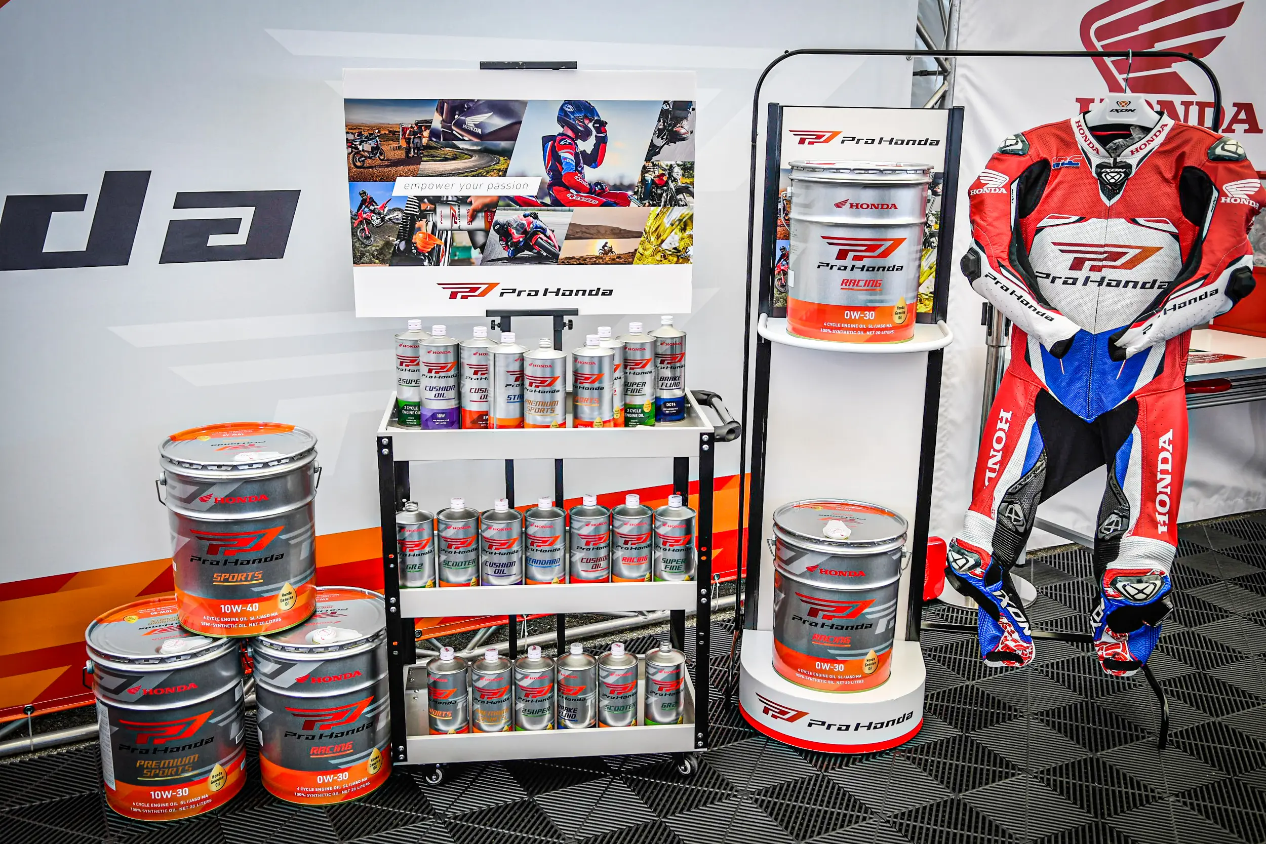Honda純正エンジンオイル「Pro Honda」の最上級グレード「RACING」は何