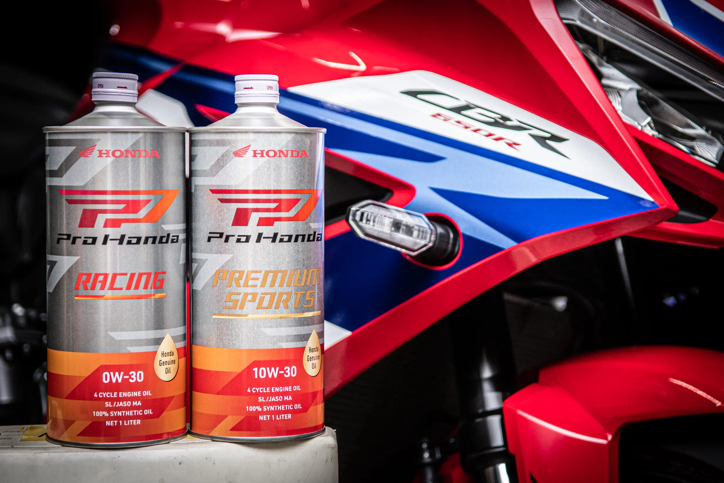 Honda純正エンジンオイル「Pro Honda」の最上級グレード「RACING」は何 Honda純正エンジンオイル「Pro Honda」の最上級グレード「RACING」は何