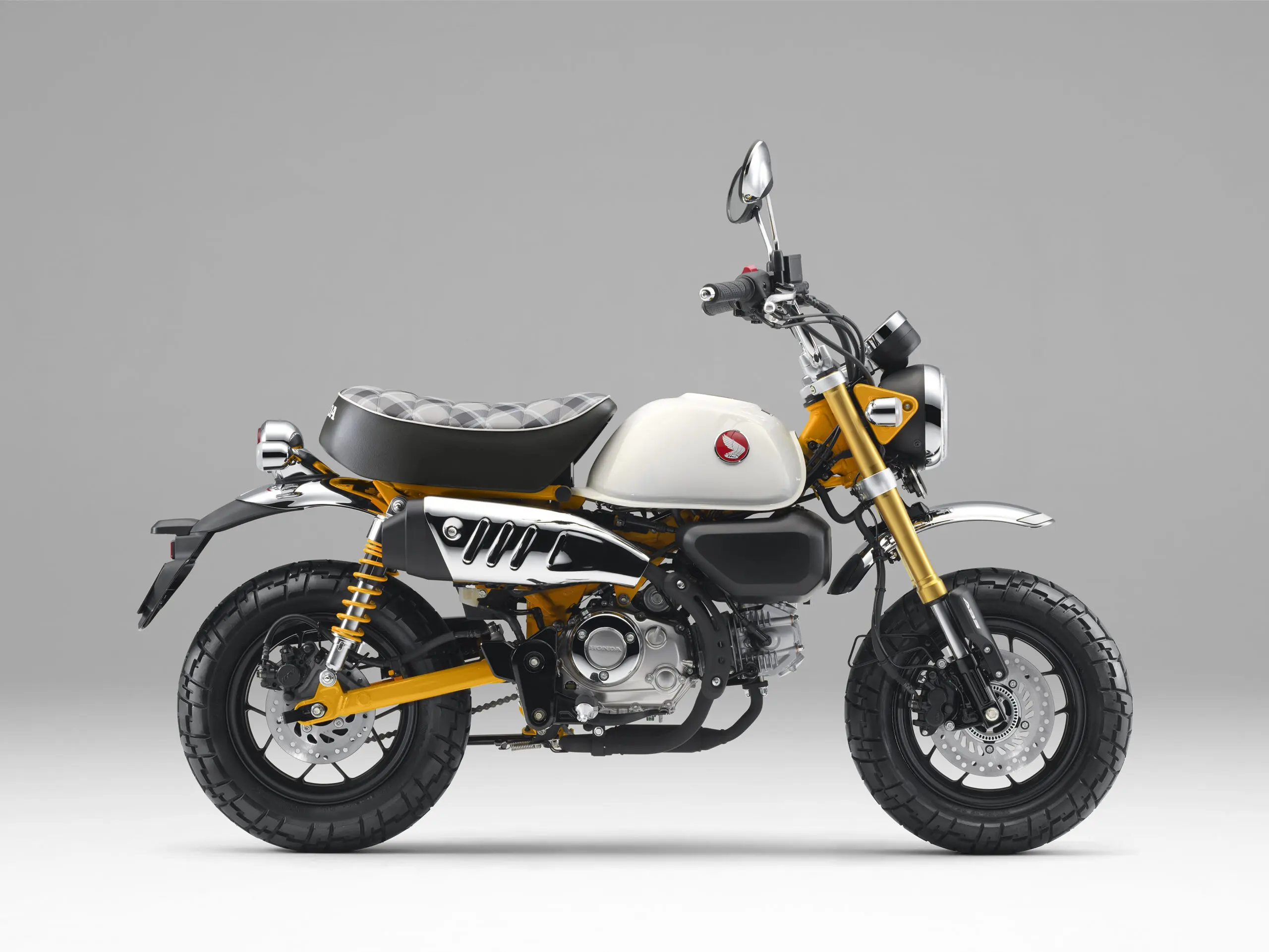 シート変更】新しい『モンキー125』には3カラーがラインアップされるん