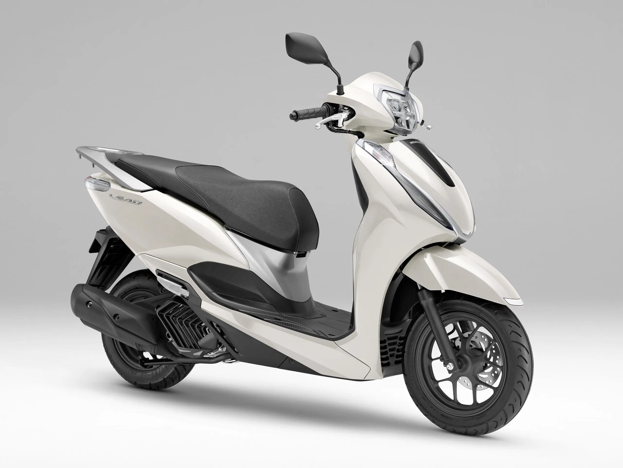 【カスタム対応】24年7月納車自賠責7月まで有！'23年型リード125 ワイヤレススマホ充電×2グリップヒーター付！すぐに快適に走れます！即取引可！早い者勝ちで！ ogp.jpg
