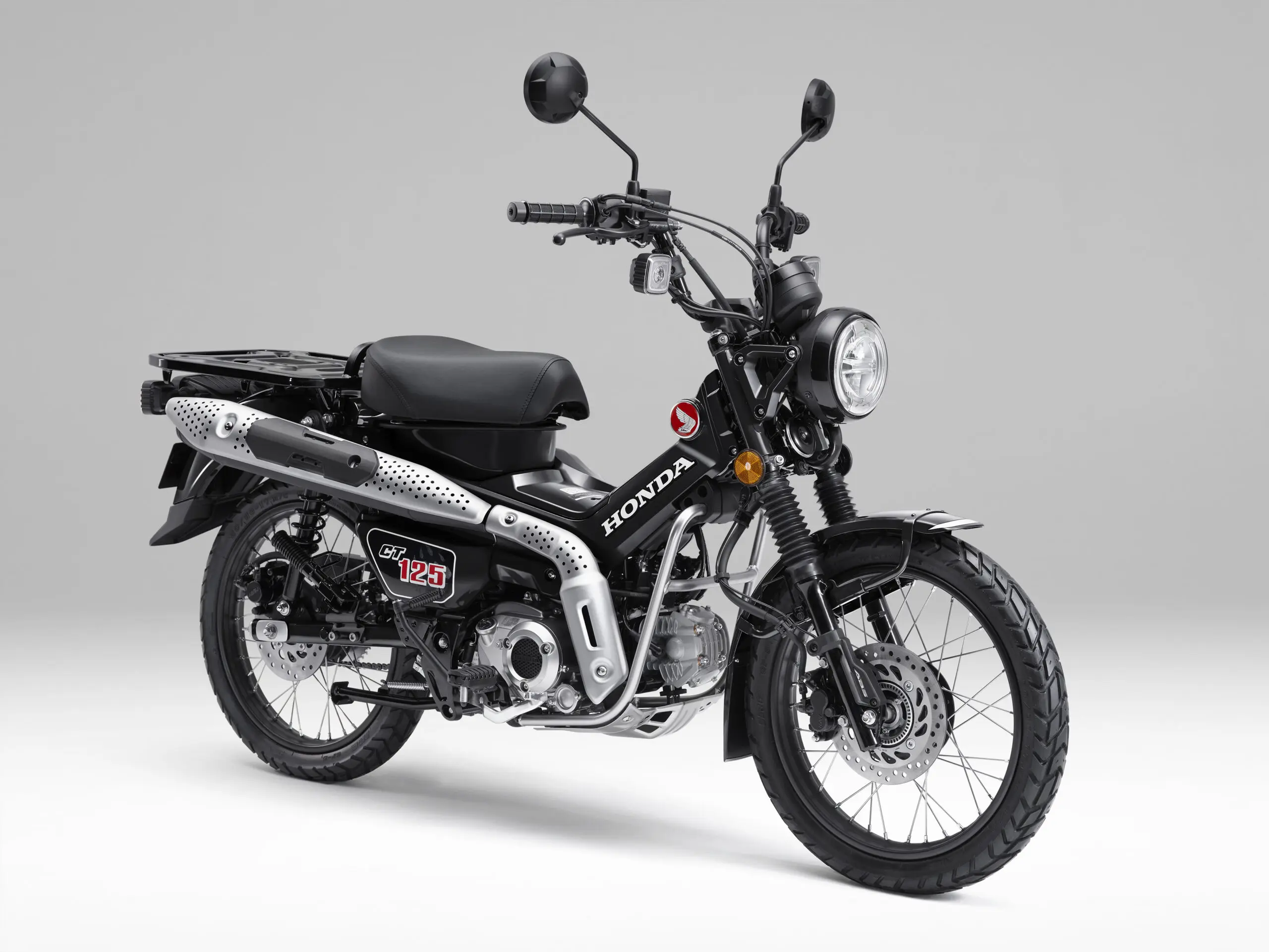 人気の125ccバイク『CT125・ハンターカブ』にまさかの「ブラック」が