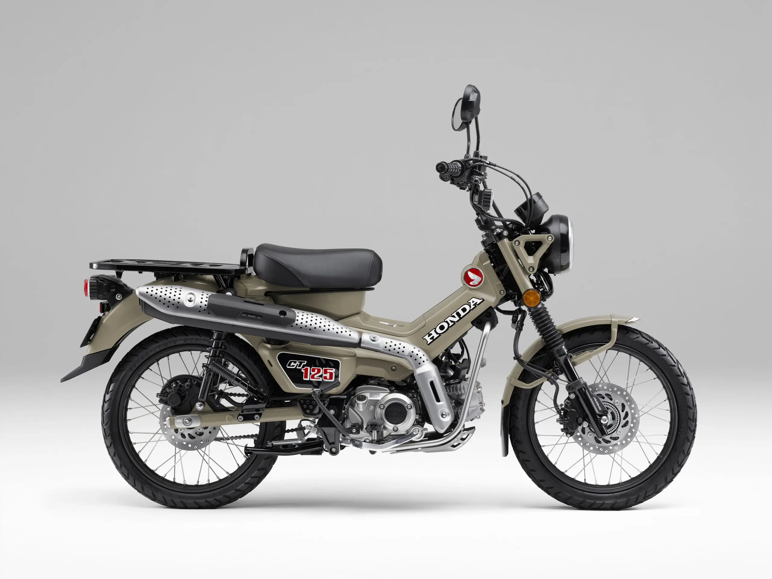 人気の125ccバイク『CT125・ハンターカブ』にまさかの「ブラック」が