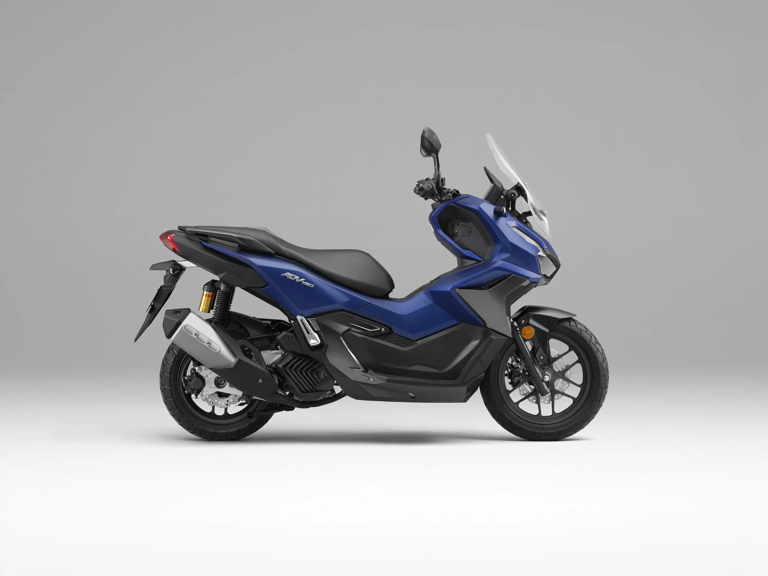 Honda RoadSync搭載！】先進装備追加の新型『ADV160』が160cc 